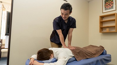 施術（筋膜リリース・骨盤・背骨歪み整体など）